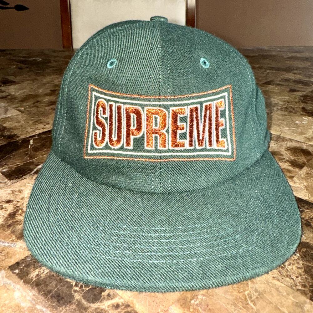 SOLD- Supreme Men's Metallic Arc 6-Panel Dark Green Snapback Hat